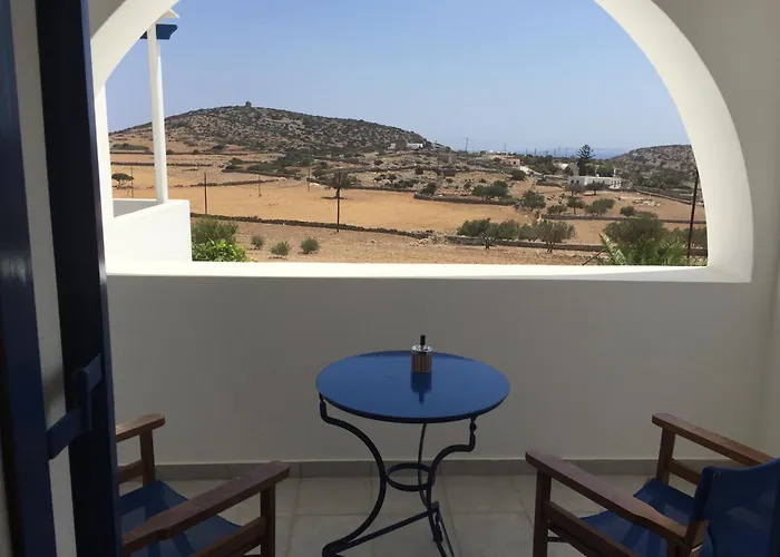 Amalthea Schinousa * Schoinoussa